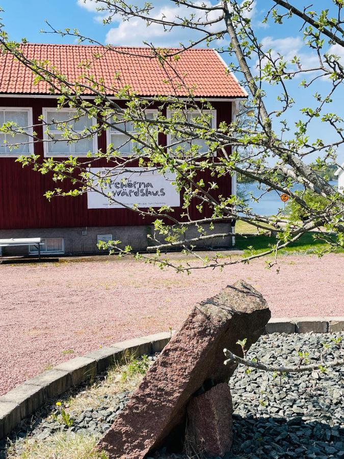 Trehoerna Waerdhus & Vandrarhem Trehorna Exteriér fotografie